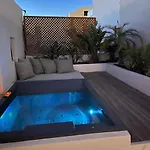 Rosaviglia Luxury - An Private Hideaway Oia