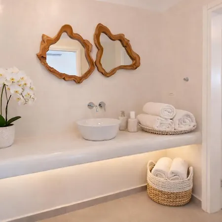Rosaviglia Luxury - An Private Hideaway Oia (Santorini)